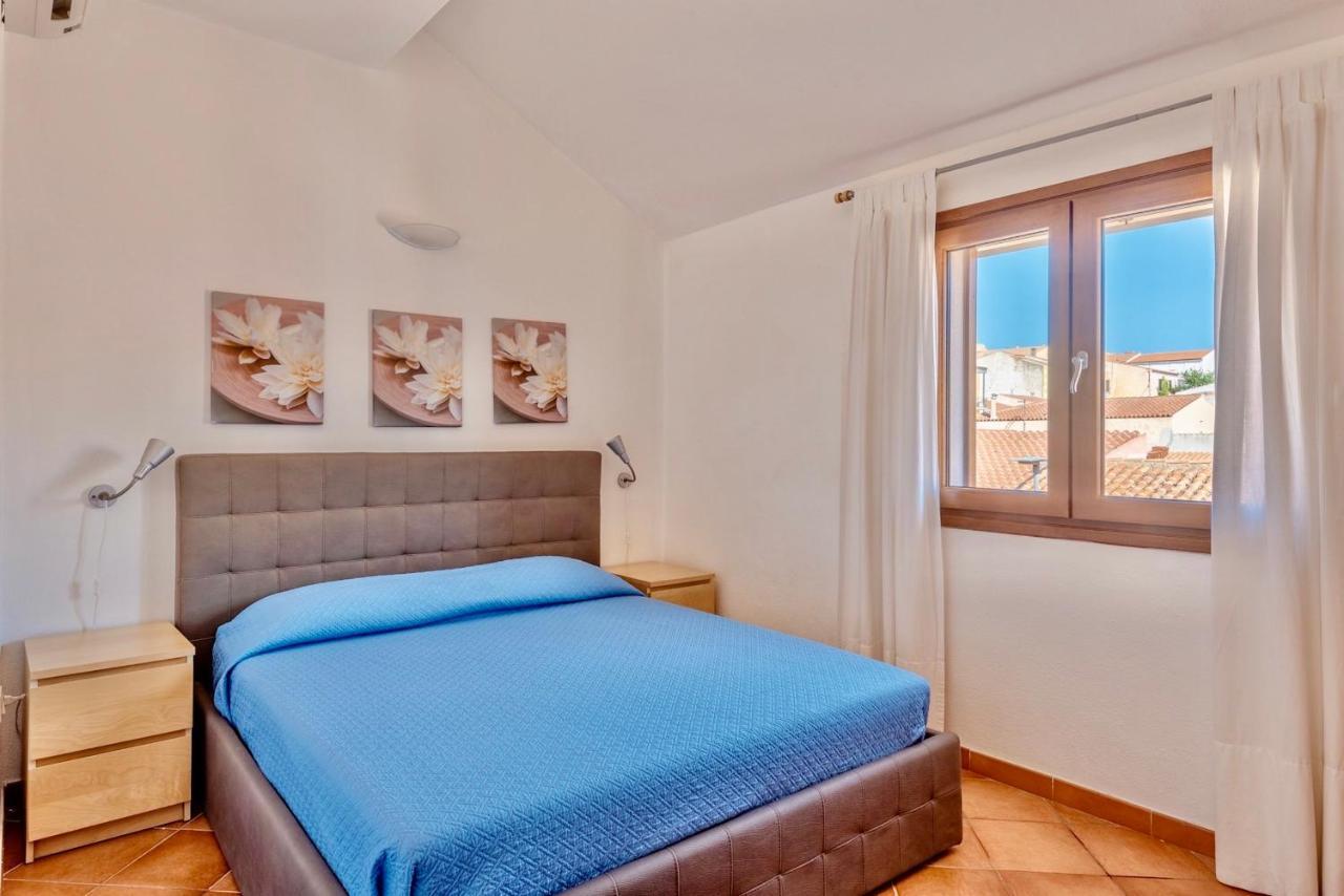 Apartments With Swimming Pool In Santa Teresa Di Gallura Exterior photo