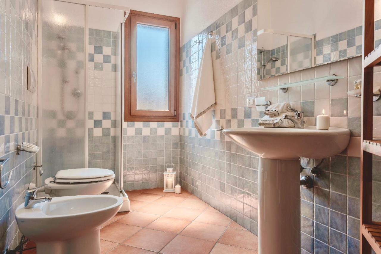 Apartments With Swimming Pool In Santa Teresa Di Gallura Exterior photo